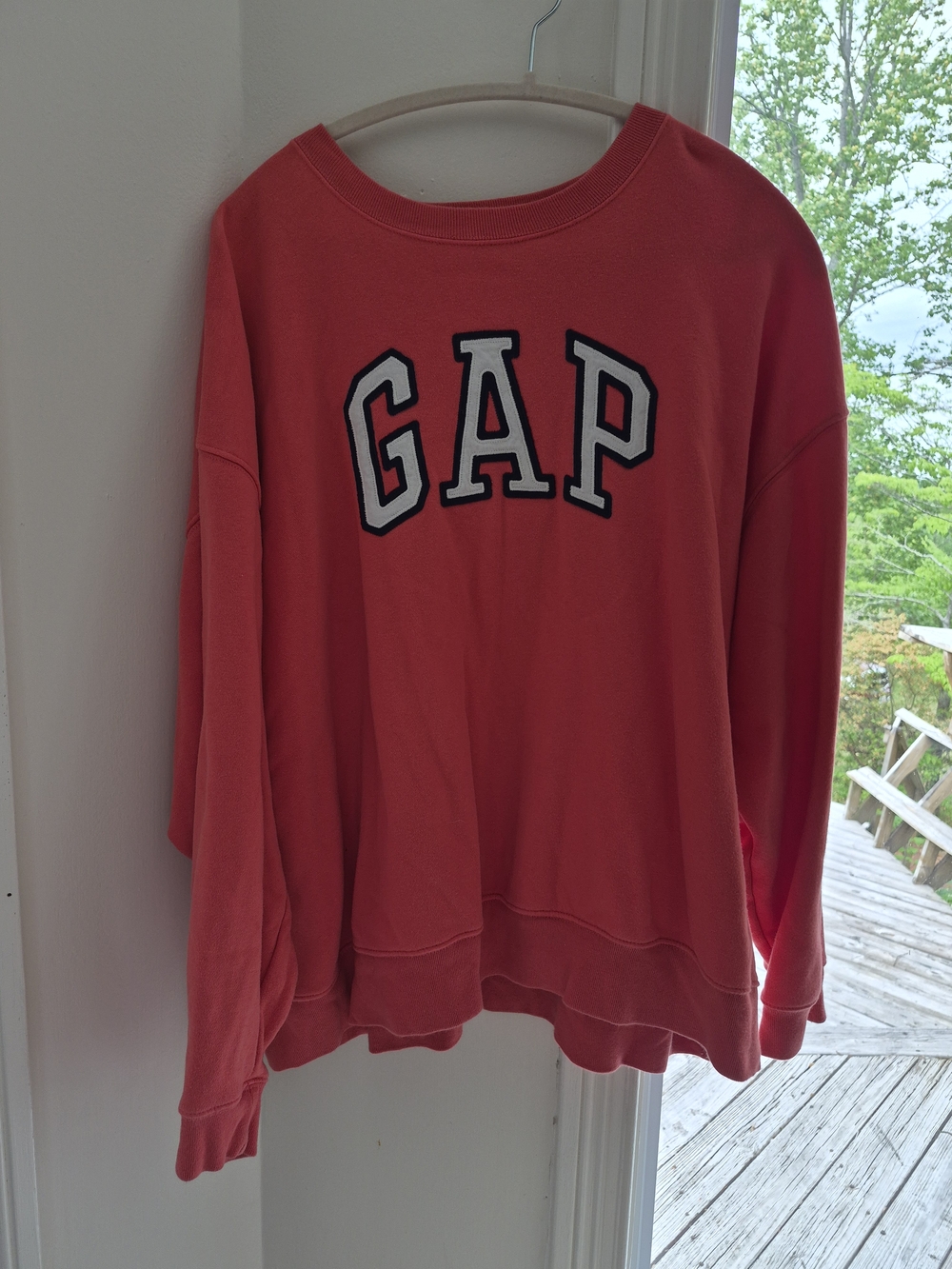 GAP Coral Crewneck with White-Trim Logo